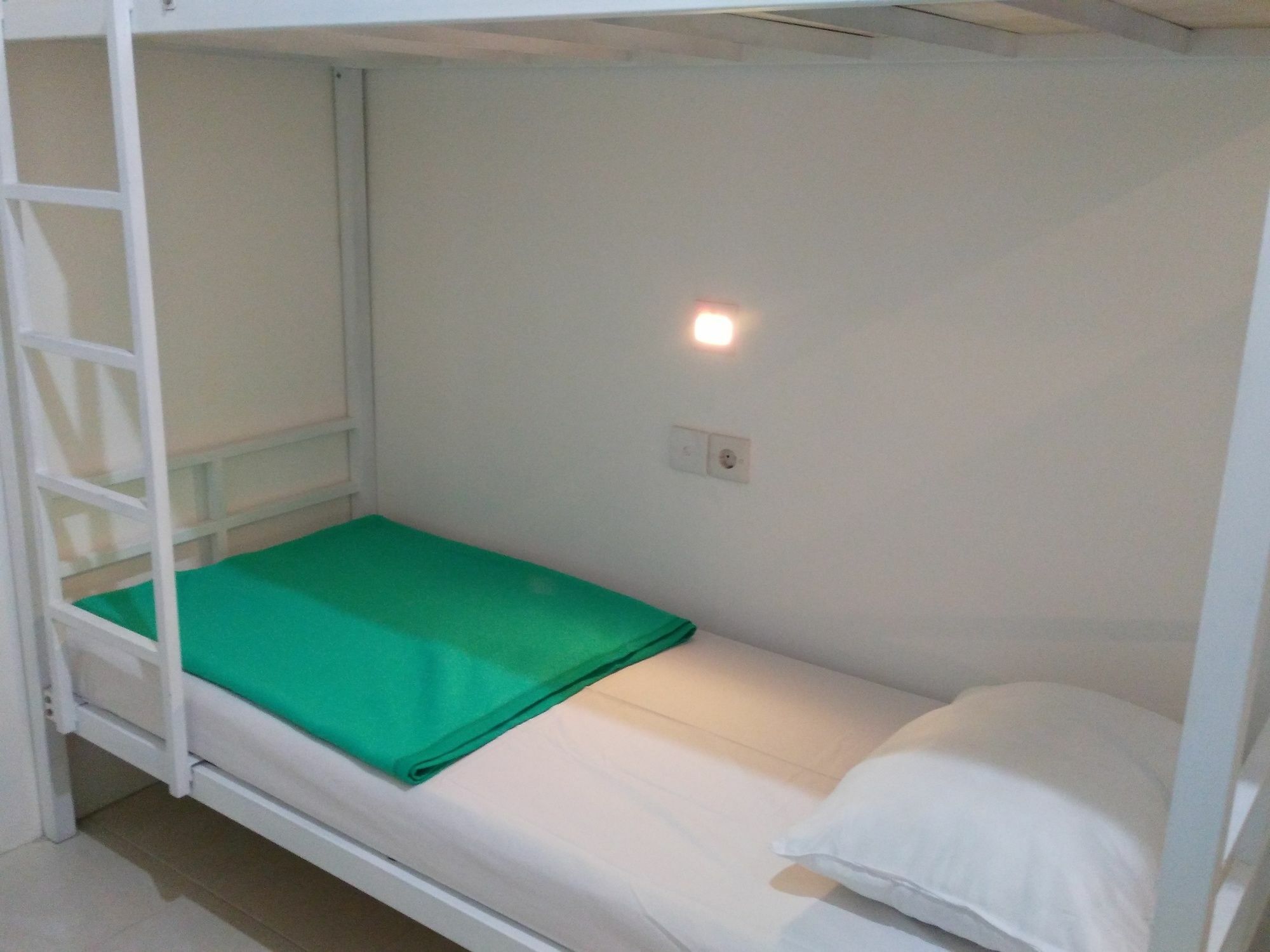 The Ruum Hostel Canggu Eksteriør billede